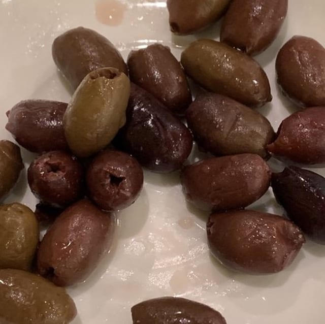Side of Olives.